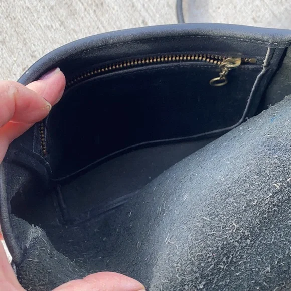 Vintage Coach - Picture 3 of 4